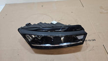 Laden Sie das Bild in den Galerie-Viewer, Frontscheinwerfer Skoda Octavia IV 5E4941016 LED Rechts Scheinwerfer Headlight SCH2810399600ly