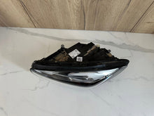 Laden Sie das Bild in den Galerie-Viewer, Frontscheinwerfer Mercedes-Benz W247 A2479060904 LED Links Headlight SCH2810458401nx
