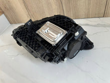 Laden Sie das Bild in den Galerie-Viewer, Frontscheinwerfer Mercedes-Benz W247 A2479060904 LED Links Headlight SCH2810458401nx