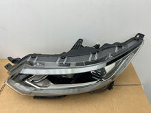 Laden Sie das Bild in den Galerie-Viewer, Frontscheinwerfer Nissan Qashqai I J11 100-19009 Links Scheinwerfer Headlight SCH2817823237ga