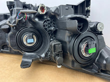 Laden Sie das Bild in den Galerie-Viewer, Frontscheinwerfer Nissan Qashqai I J11 100-19009 Links Scheinwerfer Headlight SCH2817823237ga