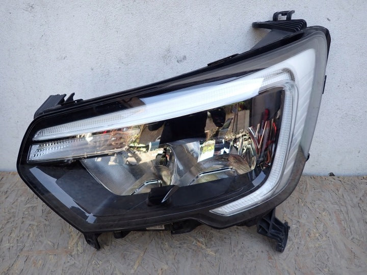 Frontscheinwerfer Renault Master III 260607867R Links Scheinwerfer Headlight SCH2821038525dg