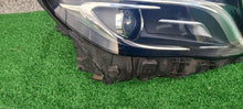 Laden Sie das Bild in den Galerie-Viewer, Frontscheinwerfer Mercedes-Benz X156 A1569061800 Rechts Scheinwerfer Headlight SCH2827736534od