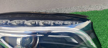 Laden Sie das Bild in den Galerie-Viewer, Frontscheinwerfer Mercedes-Benz X156 A1569061800 Rechts Scheinwerfer Headlight SCH2827736534od