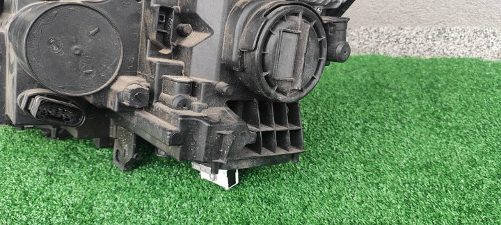 Frontscheinwerfer Mercedes-Benz X156 A1569061800 Rechts Scheinwerfer Headlight SCH2827736534od
