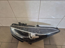 Laden Sie das Bild in den Galerie-Viewer, Frontscheinwerfer Hyundai I I40 92101-3ZXXX Links Scheinwerfer Headlight SCH2828550093do