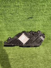 Laden Sie das Bild in den Galerie-Viewer, Frontscheinwerfer Skoda Octavia III 5E1941016E LED Rechts Scheinwerfer Headlight SCH2830910506km