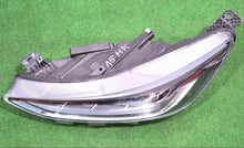 Load image into Gallery viewer, Frontscheinwerfer Ford Focus 1S7B13E015CF Links Scheinwerfer Headlight SCH2832743572gh