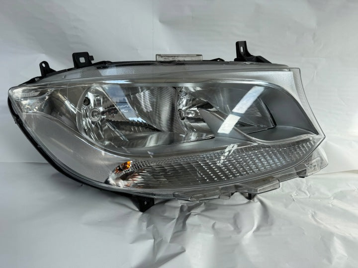 Frontscheinwerfer Mercedes-Benz Sprinter A9109060100 Rechts Headlight SCH2836926288rz