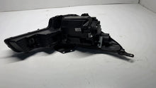 Laden Sie das Bild in den Galerie-Viewer, Frontscheinwerfer Hyundai Elantra VII 92101AA-2F5753-7FB8D5-07D609 Links SCH2855753407gi