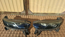 Load image into Gallery viewer, Frontscheinwerfer Renault Espace V 260608372R 260108498R Links Headlight SCH2861382982fd