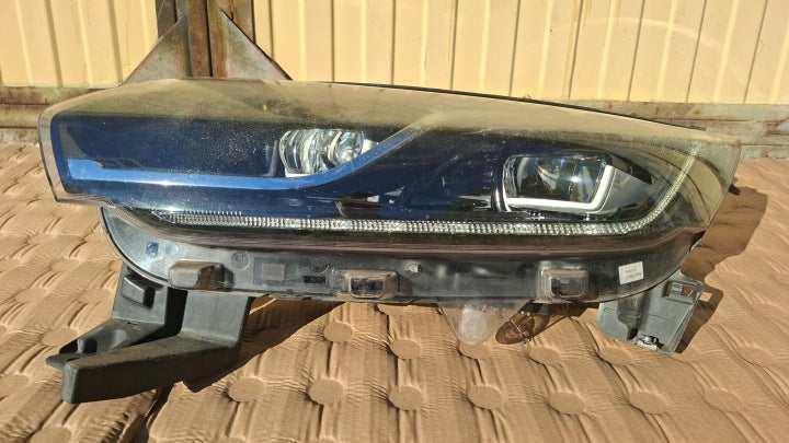 Frontscheinwerfer Renault Espace V 260608372R 260108498R Links Headlight SCH2861382982fd