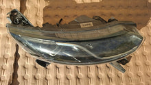Load image into Gallery viewer, Frontscheinwerfer Renault Espace V 260608372R 260108498R Links Headlight SCH2861382982fd