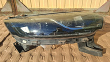 Load image into Gallery viewer, Frontscheinwerfer Renault Espace V 260608372R 260108498R Links Headlight SCH2861382982fd