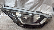 Laden Sie das Bild in den Galerie-Viewer, Frontscheinwerfer Hyundai I20 HI20LPP16 Rechts Scheinwerfer Headlight SCH2864302440rq