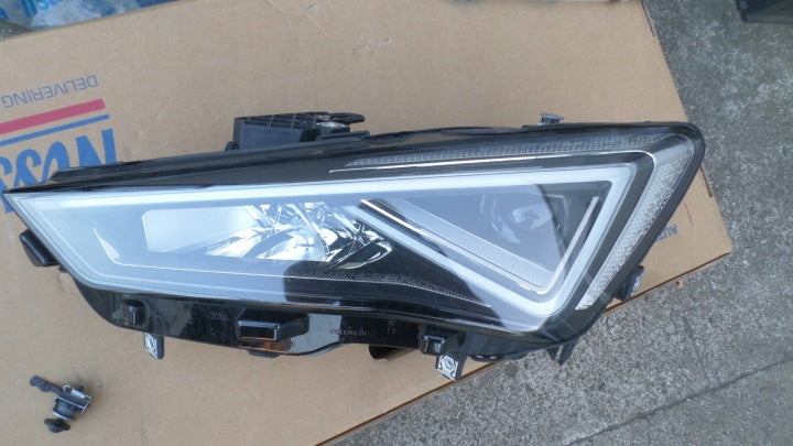 Frontscheinwerfer Cupra Formentor Leon 5FB941007J LED Links Headlight SCH2872716079rd
