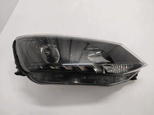 Laden Sie das Bild in den Galerie-Viewer, Frontscheinwerfer Skoda Fabia III 6V1941016B Rechts Scheinwerfer Headlight SCH2888346222yi