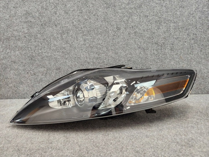 Frontscheinwerfer Ford Mondeo I CS7113D154AC CS7113D155AC Xenon Ein Satz SCH2891305939ez