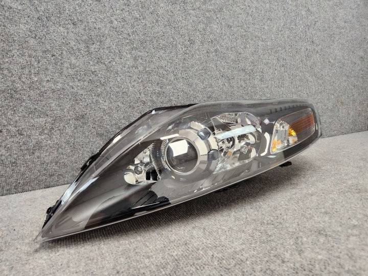 Frontscheinwerfer Ford Mondeo I CS7113D154AC CS7113D155AC Xenon Ein Satz SCH2891305939ez