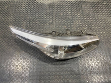 Laden Sie das Bild in den Galerie-Viewer, Frontscheinwerfer Kia Ceed 92102-A2220 Rechts Scheinwerfer Headlight SCH2893003470fd