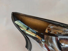 Laden Sie das Bild in den Galerie-Viewer, Frontscheinwerfer Renault Trafic 260109424R Rechts Scheinwerfer Headlight SCH2894608947cs