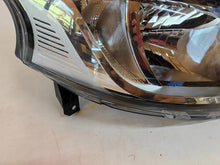Laden Sie das Bild in den Galerie-Viewer, Frontscheinwerfer Renault Trafic 260109424R Rechts Scheinwerfer Headlight SCH2894608947cs