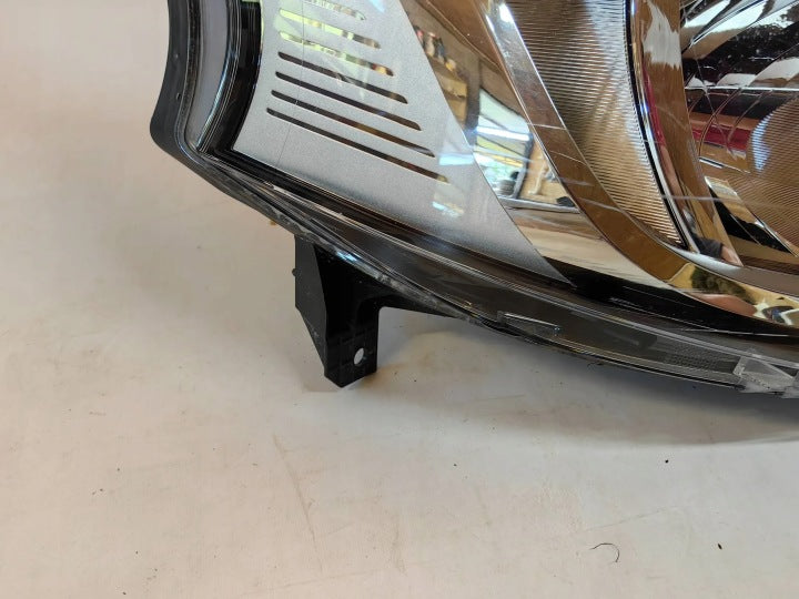 Frontscheinwerfer Renault Trafic 260109424R Rechts Scheinwerfer Headlight SCH2894608947cs