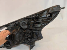 Laden Sie das Bild in den Galerie-Viewer, Frontscheinwerfer Renault Trafic 260109424R Rechts Scheinwerfer Headlight SCH2894608947cs