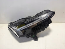 Laden Sie das Bild in den Galerie-Viewer, Frontscheinwerfer Volvo 80000628 Rechts Scheinwerfer Headlight SCH2897693126zs