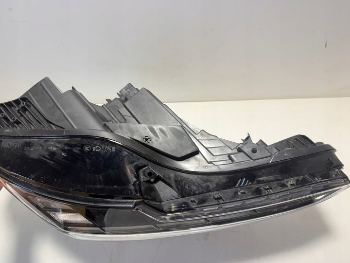 Frontscheinwerfer Volvo 80000628 Rechts Scheinwerfer Headlight SCH2897693126zs