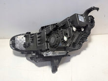 Laden Sie das Bild in den Galerie-Viewer, Frontscheinwerfer Volvo 80000628 Rechts Scheinwerfer Headlight SCH2897693126zs