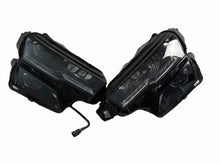 Laden Sie das Bild in den Galerie-Viewer, Frontscheinwerfer Skoda Karoq 57B941036B Ein Satz Scheinwerfer Headlight SCH2906028545gt