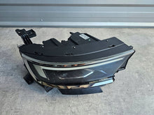 Laden Sie das Bild in den Galerie-Viewer, Frontscheinwerfer Opel Mokka 9834016680 Rechts Scheinwerfer Headlight SCH2919498776oq