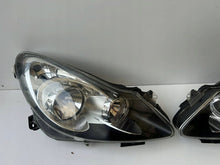 Laden Sie das Bild in den Galerie-Viewer, Frontscheinwerfer Opel Corsa D 13217453 Ein Stück (Rechts oder Links) Headlight SCH2920354785yv