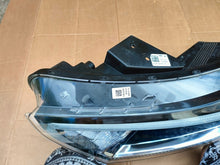Laden Sie das Bild in den Galerie-Viewer, Frontscheinwerfer Hyundai I20 III 92101Q0100 Links Scheinwerfer Headlight SCH2921517510bz