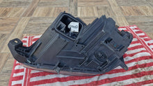 Laden Sie das Bild in den Galerie-Viewer, Frontscheinwerfer Mercedes-Benz W166 A1668204061 Rechts Scheinwerfer Headlight SCH2924945097kx