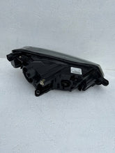 Laden Sie das Bild in den Galerie-Viewer, Frontscheinwerfer Skoda Superb 3V1941015A 3V1941016A Ein Satz Headlight SCH2927166304kn