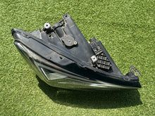 Load image into Gallery viewer, Frontscheinwerfer Cupra Formentor 5FG941008F Rechts Scheinwerfer Headlight SCH2928015418lh