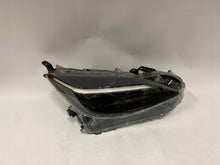 Laden Sie das Bild in den Galerie-Viewer, Frontscheinwerfer Toyota Yaris Cross 0D-314 LED Rechts Scheinwerfer Headlight SCH2933112477qd