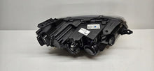 Laden Sie das Bild in den Galerie-Viewer, Frontscheinwerfer Dacia Duster 260602465 LED Links Scheinwerfer Headlight SCH2941168662kh