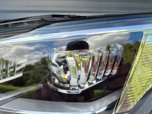 Laden Sie das Bild in den Galerie-Viewer, Frontscheinwerfer VW T-Roc Troc 2GA941035P LED Links Scheinwerfer Headlight SCH2947666227ki