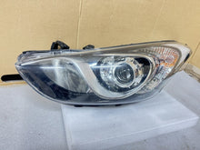 Laden Sie das Bild in den Galerie-Viewer, Frontscheinwerfer Hyundai I30 92101A6000 Links Scheinwerfer Headlight SCH2954727233ut