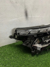 Laden Sie das Bild in den Galerie-Viewer, Frontscheinwerfer Skoda Kamiq 655941015C Links Scheinwerfer Headlight SCH2955876711se