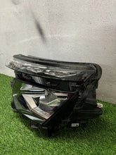 Laden Sie das Bild in den Galerie-Viewer, Frontscheinwerfer Skoda Kamiq 655941015C Links Scheinwerfer Headlight SCH2955876711se