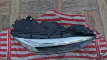 Load image into Gallery viewer, Frontscheinwerfer Audi A5 8W6941040 Rechts Scheinwerfer Headlight SCH2968014645nt