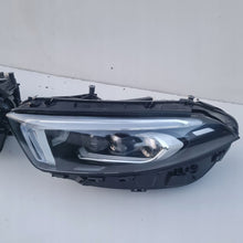 Laden Sie das Bild in den Galerie-Viewer, Frontscheinwerfer Mercedes-Benz W177 A1779065303 A1779065600 Xenon Ein Satz SCH2973784199ll