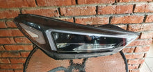 Load image into Gallery viewer, Frontscheinwerfer Hyundai Tucson 92102-D7700 Rechts Scheinwerfer Headlight SCH2974121955zv