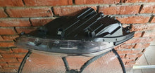 Load image into Gallery viewer, Frontscheinwerfer Hyundai Tucson 92102-D7700 Rechts Scheinwerfer Headlight SCH2974121955zv