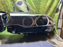 Laden Sie das Bild in den Galerie-Viewer, Frontscheinwerfer BMW 5 G30 7439200-01 7439199-01 LED Ein Satz Headlight SCH2974512815nk
