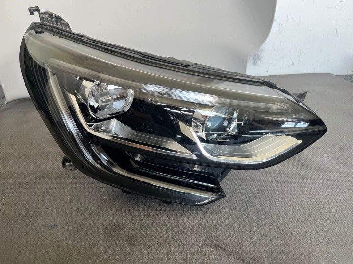 Frontscheinwerfer Renault Megane Hatchback IV I 260100478R Rechts Headlight SCH2979314257xv